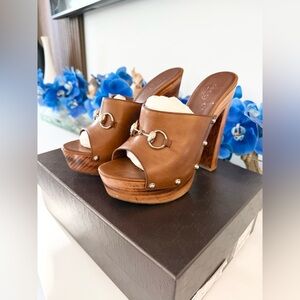 Like New Vintage Gucci Y2K Morena Leather Platform Clogs Wooden cognac brown
